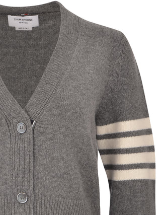 035 MED GREY