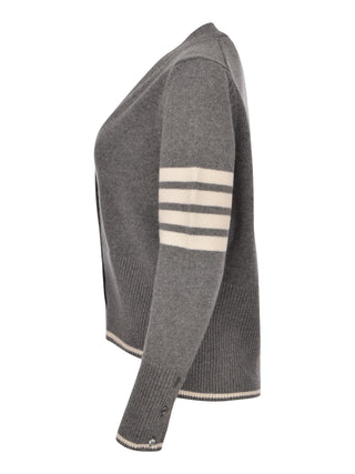 035 MED GREY