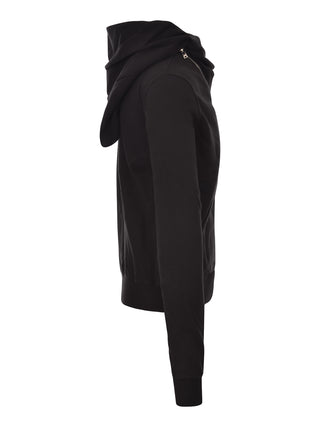 09 BLACK