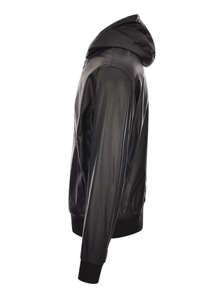 D001 JET BLACK