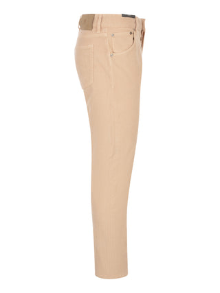 Y011 BEIGE