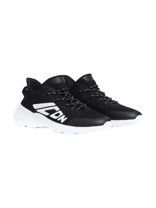 M063 BLACK/WHITE