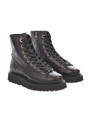 01 BLACK